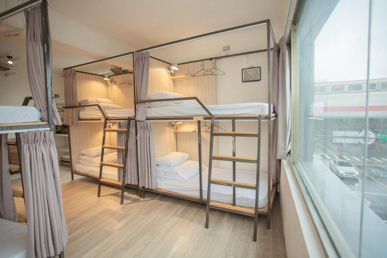 Corner Hostel & Cafe Taipei Dış mekan fotoğraf