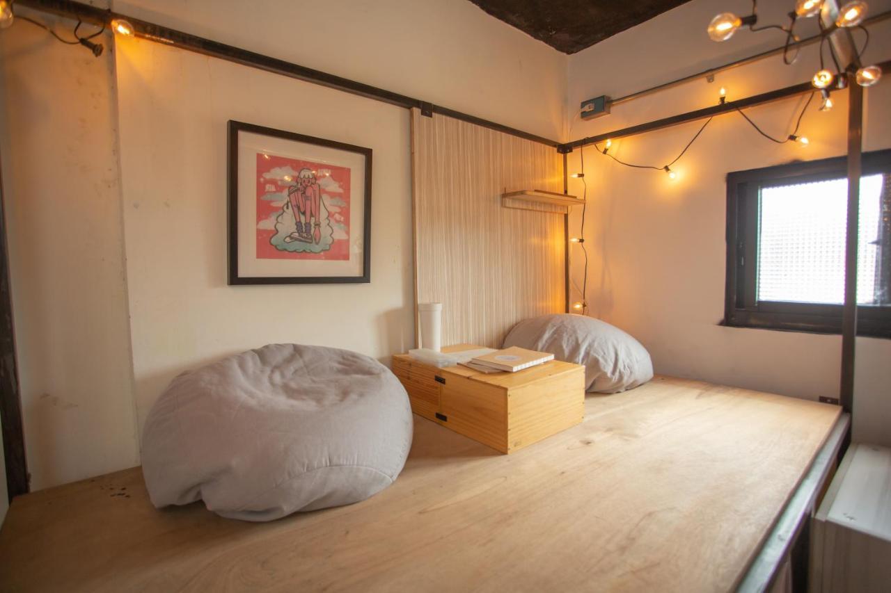 Corner Hostel & Cafe Taipei Dış mekan fotoğraf
